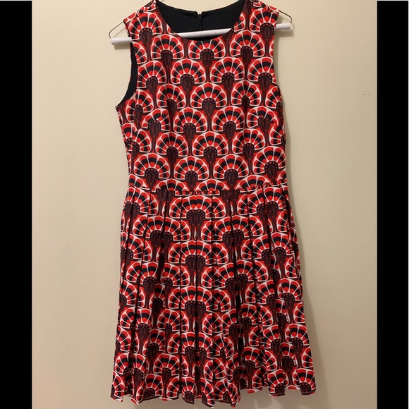 Vintage 60s pattern dress with pleated skirt - Picture 2 of 6